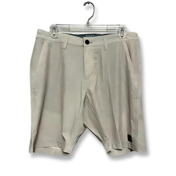 VINTAGE 1946 Utility Shorts Quick Dry 4-Way Stretch Belt Loop Tan/Gray M 32 NWT - Picture 1 of 8